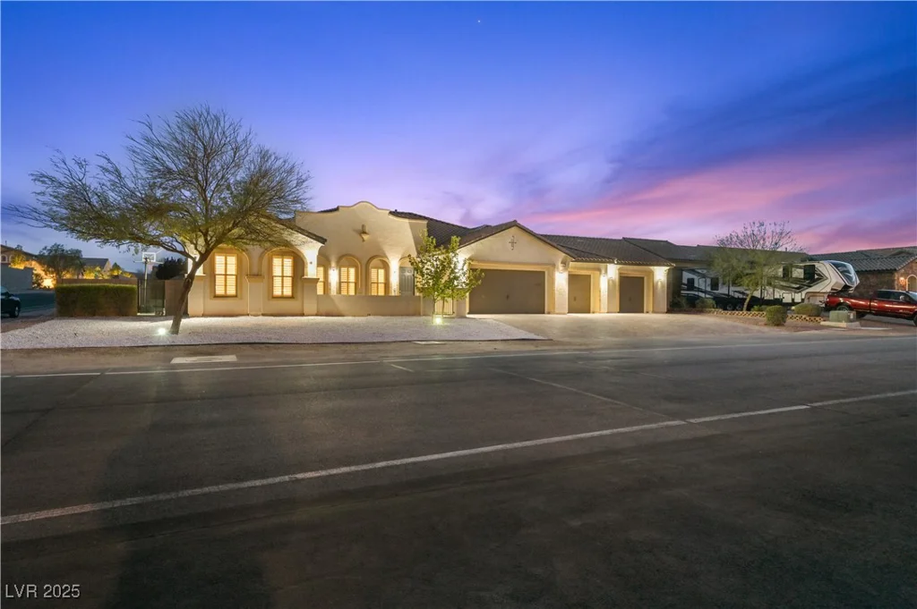 2804 Candelaria, Henderson, NV 89074