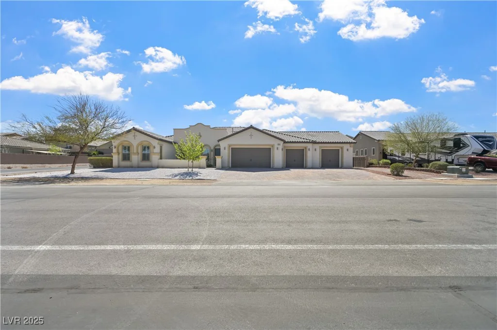 2804 Candelaria, Henderson, NV 89074