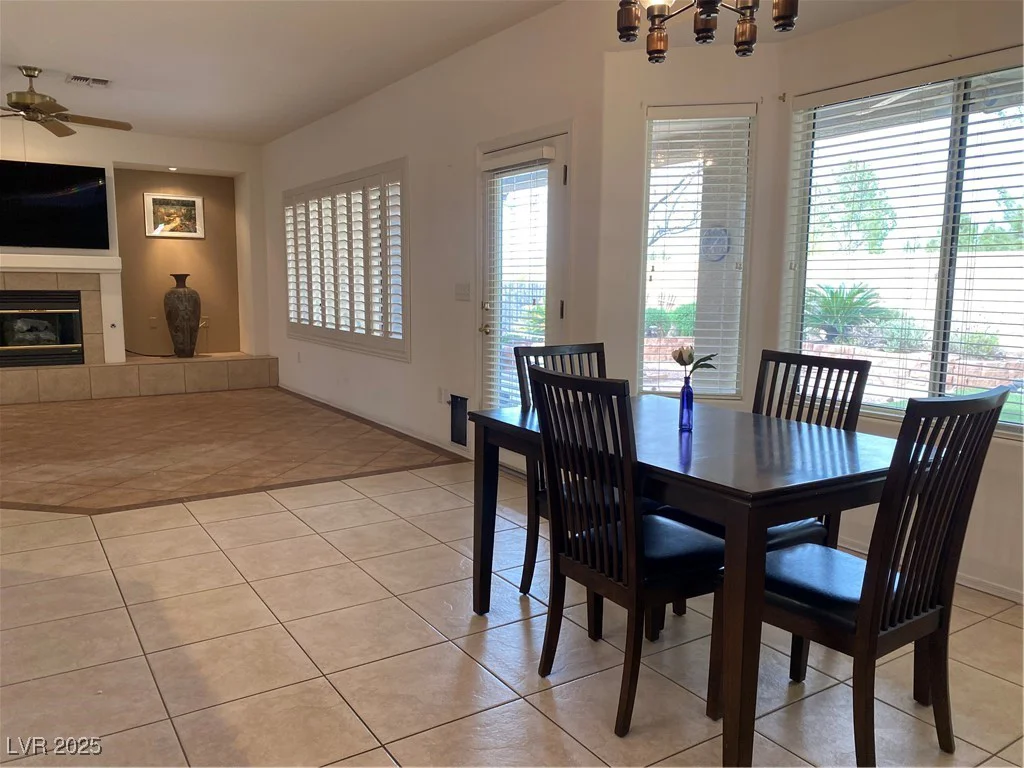 1654 Danbury Crossing, Henderson, NV 89052