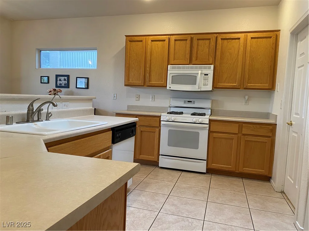 1654 Danbury Crossing, Henderson, NV 89052