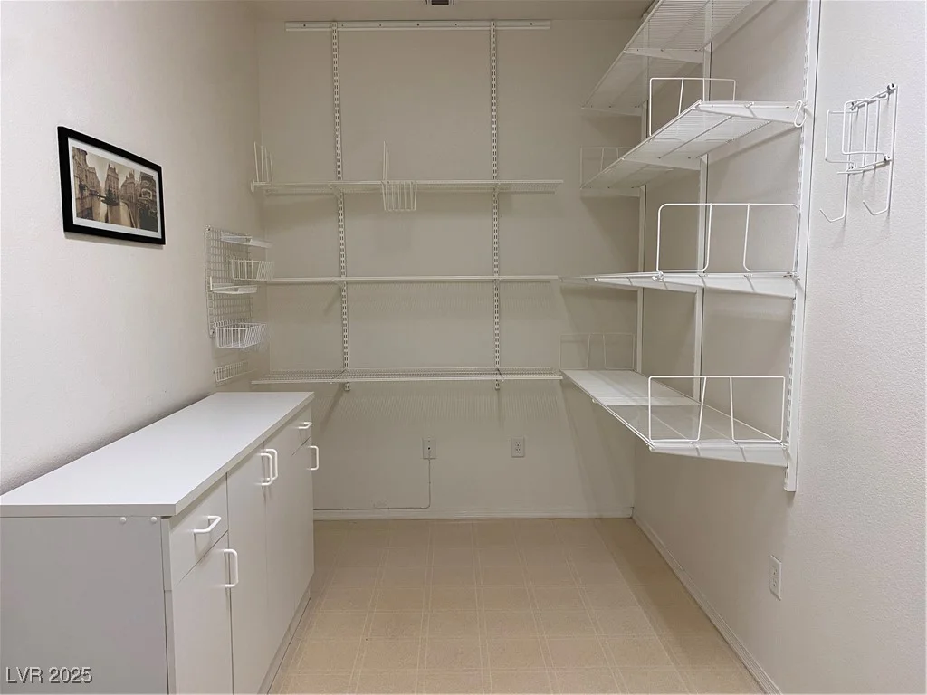 1654 Danbury Crossing, Henderson, NV 89052