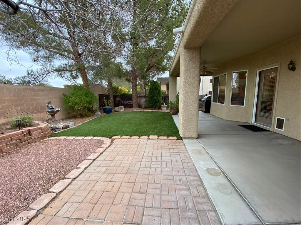 1654 Danbury Crossing, Henderson, NV 89052