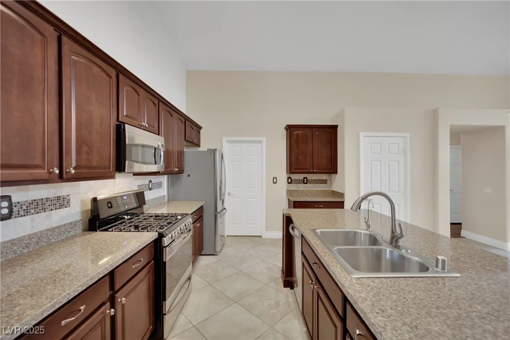 8624 Burning Hide, Las Vegas, NV 89143
