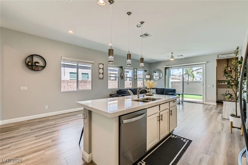 4708 MINDFUL, North Las Vegas, NV 89031