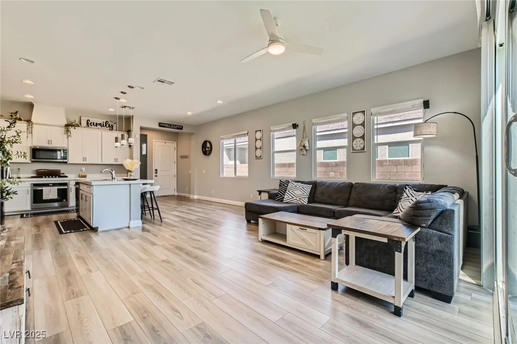4708 MINDFUL, North Las Vegas, NV 89031