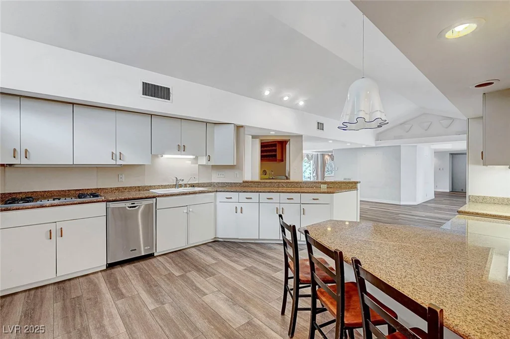 1801 15th, Las Vegas, NV 89104
