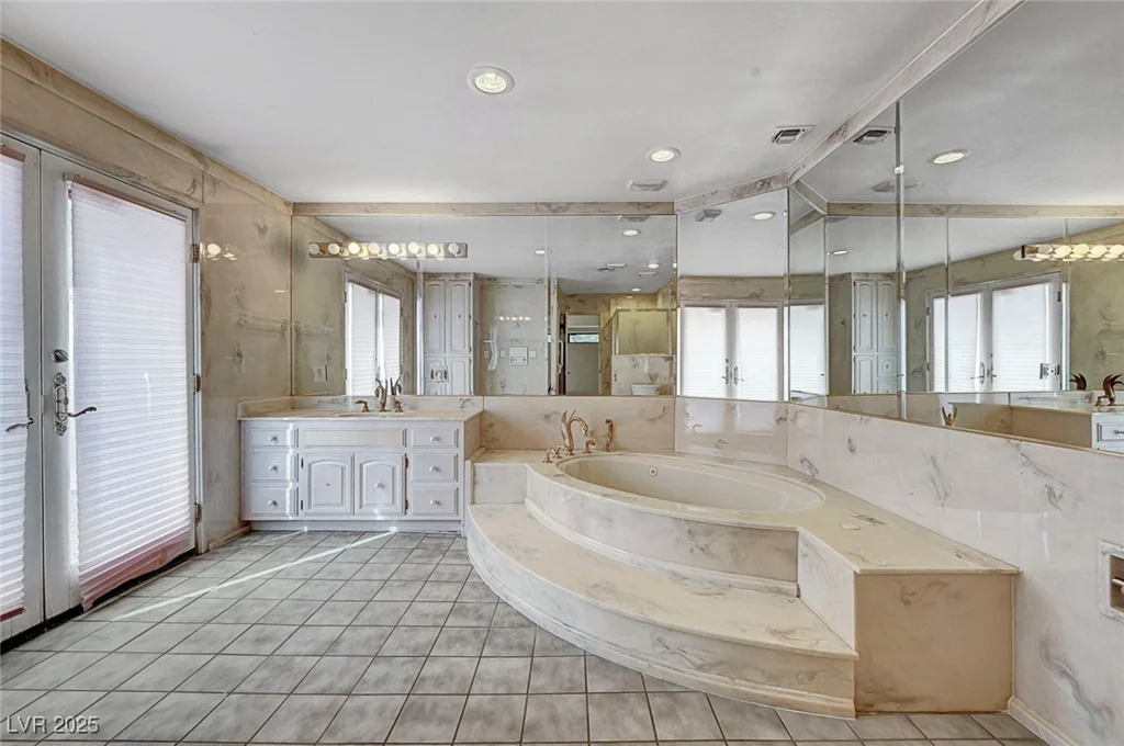 1801 15th, Las Vegas, NV 89104
