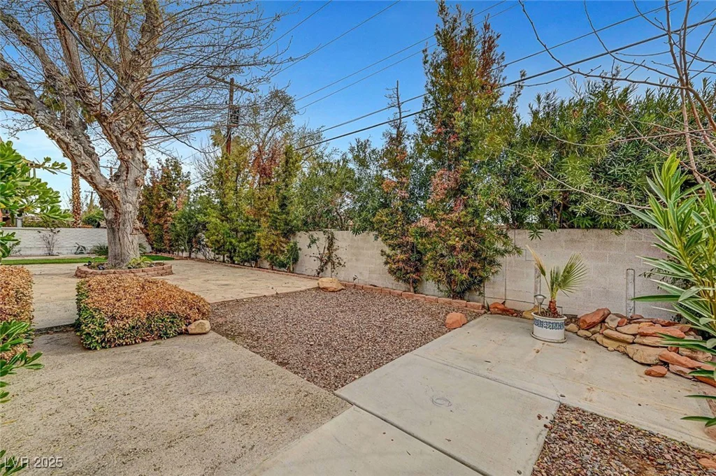 1801 15th, Las Vegas, NV 89104
