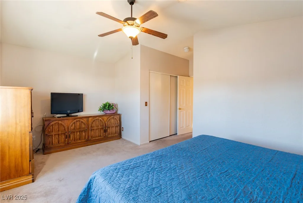 7061 Roscoe, Las Vegas, NV 89129
