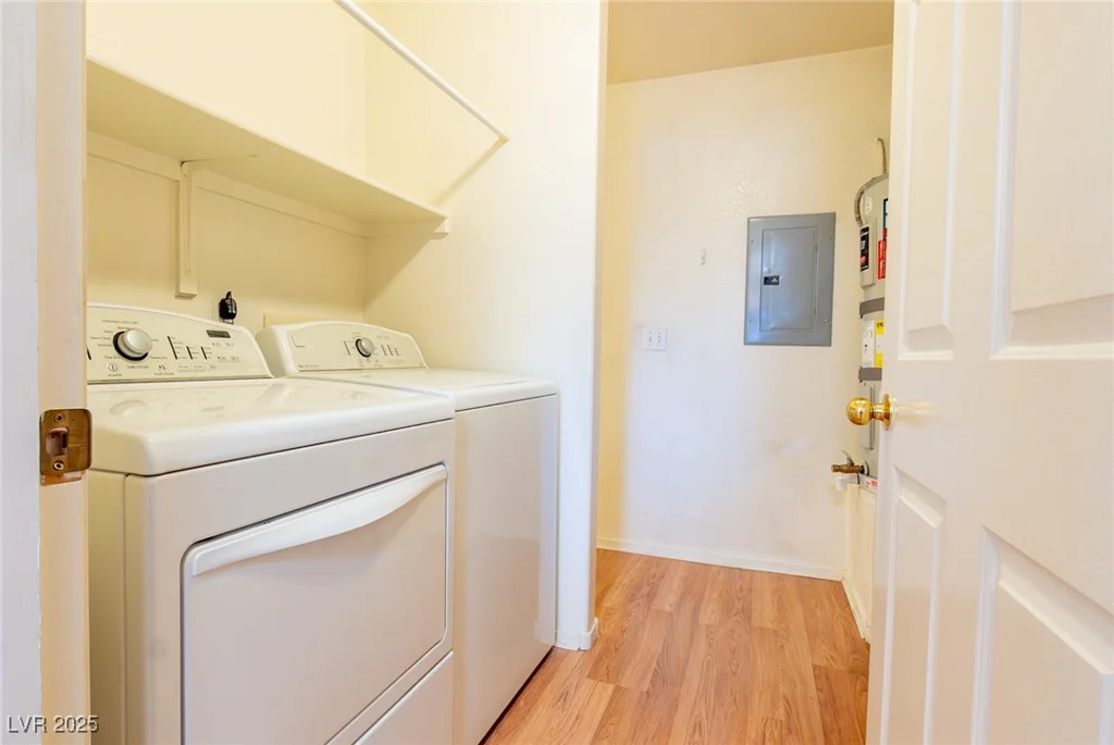 7061 Roscoe, Las Vegas, NV 89129