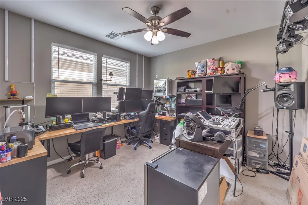 6904 Baylor Creek, North Las Vegas, NV 89086