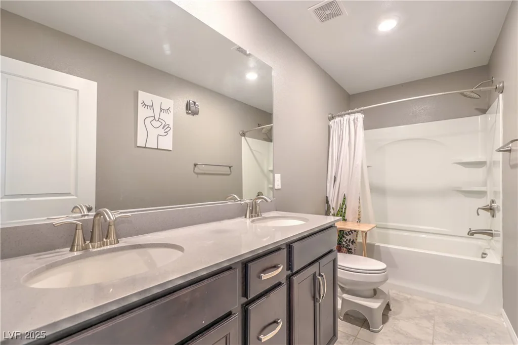 6904 Baylor Creek, North Las Vegas, NV 89086