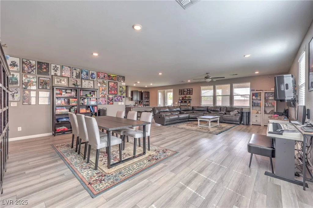 6904 Baylor Creek, North Las Vegas, NV 89086