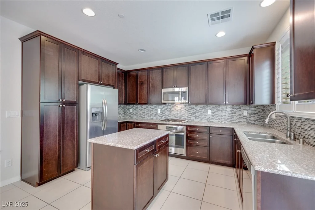 1427 Brushback, Henderson, NV 89074