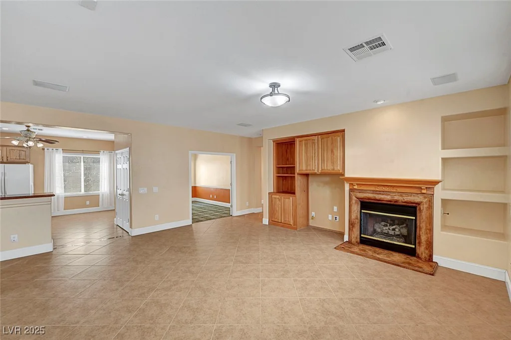 4593 Weitzman, Las Vegas, NV 89141