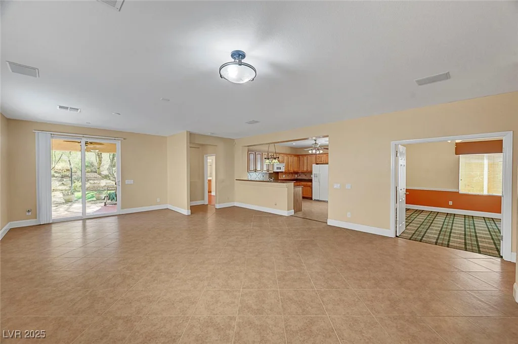 4593 Weitzman, Las Vegas, NV 89141