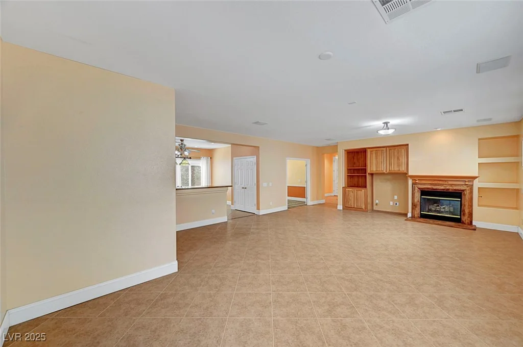 4593 Weitzman, Las Vegas, NV 89141