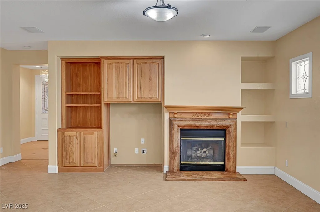 4593 Weitzman, Las Vegas, NV 89141