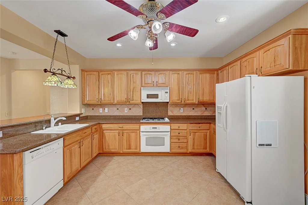 4593 Weitzman, Las Vegas, NV 89141
