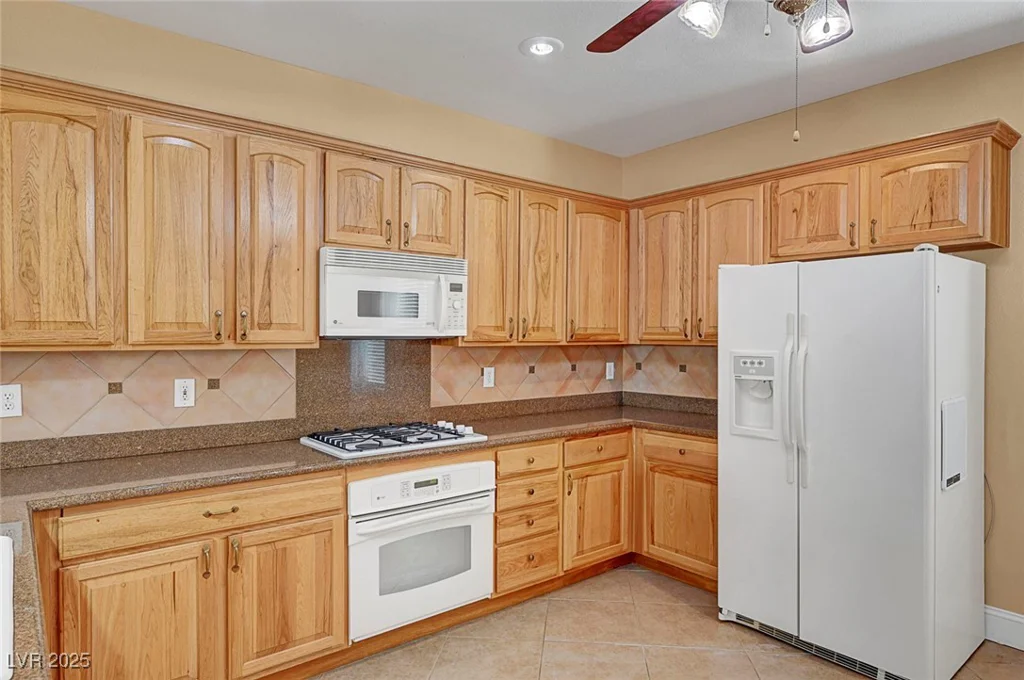 4593 Weitzman, Las Vegas, NV 89141