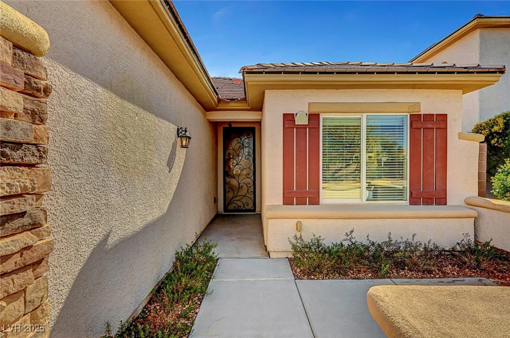 4593 Weitzman, Las Vegas, NV 89141