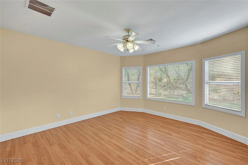 4593 Weitzman, Las Vegas, NV 89141