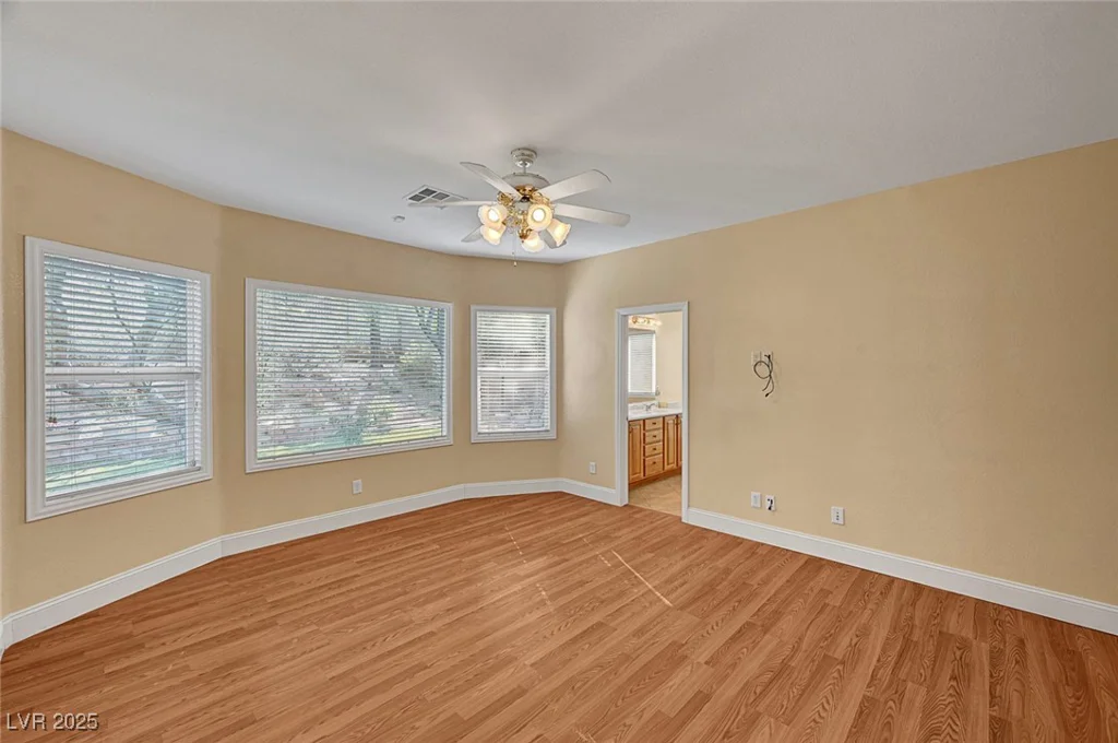 4593 Weitzman, Las Vegas, NV 89141