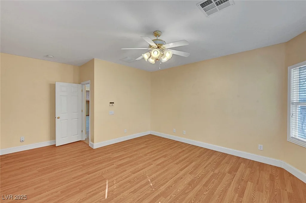 4593 Weitzman, Las Vegas, NV 89141