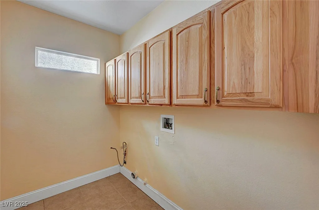 4593 Weitzman, Las Vegas, NV 89141