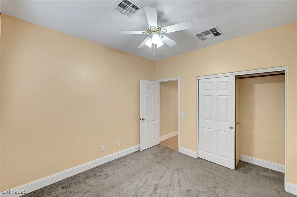 4593 Weitzman, Las Vegas, NV 89141