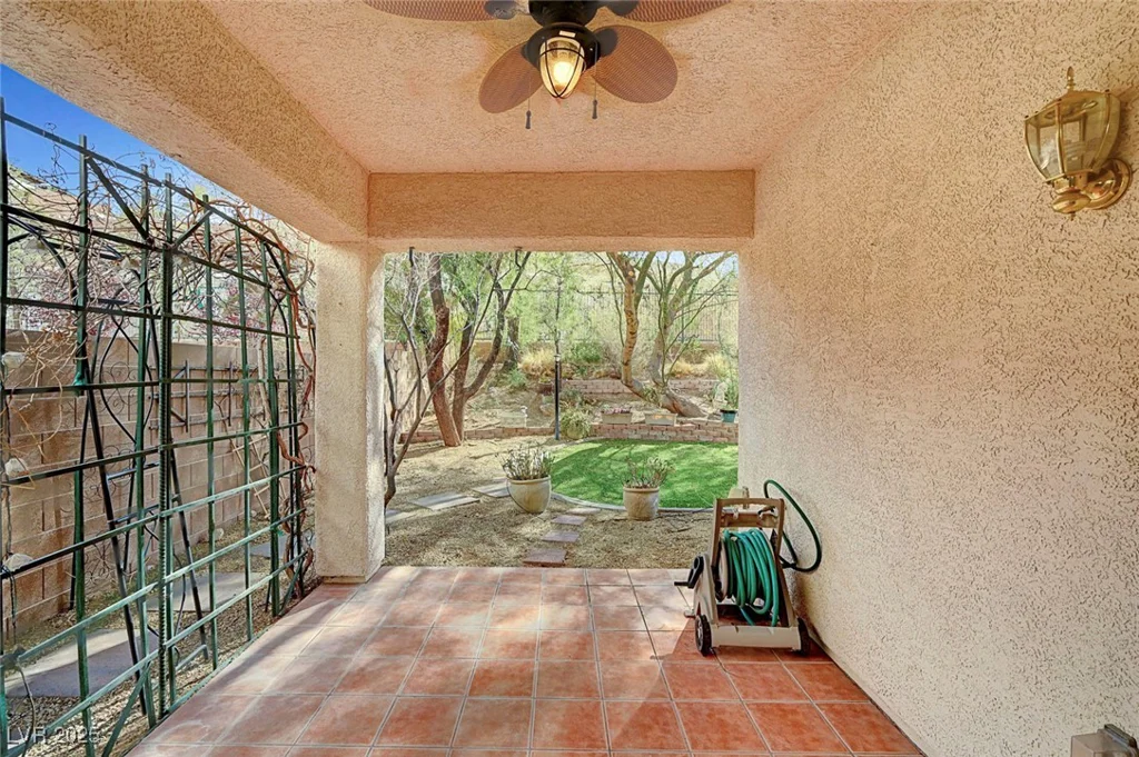 4593 Weitzman, Las Vegas, NV 89141