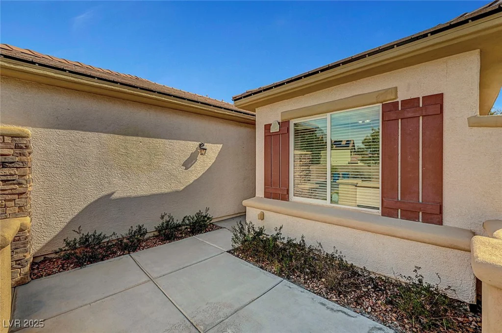 4593 Weitzman, Las Vegas, NV 89141