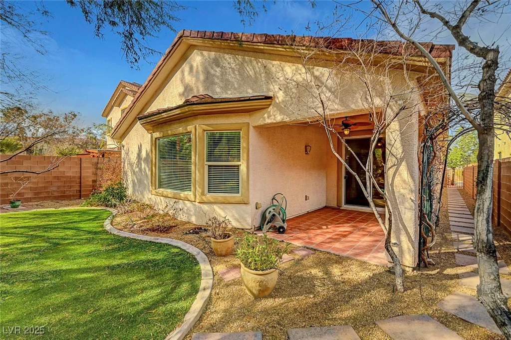 4593 Weitzman, Las Vegas, NV 89141