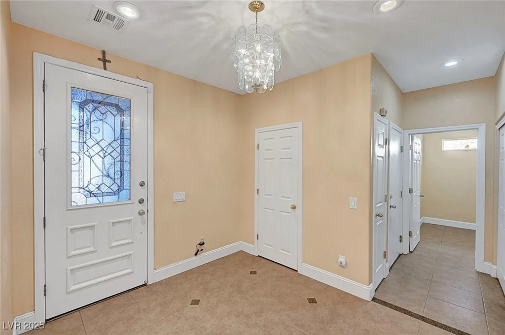 4593 Weitzman, Las Vegas, NV 89141