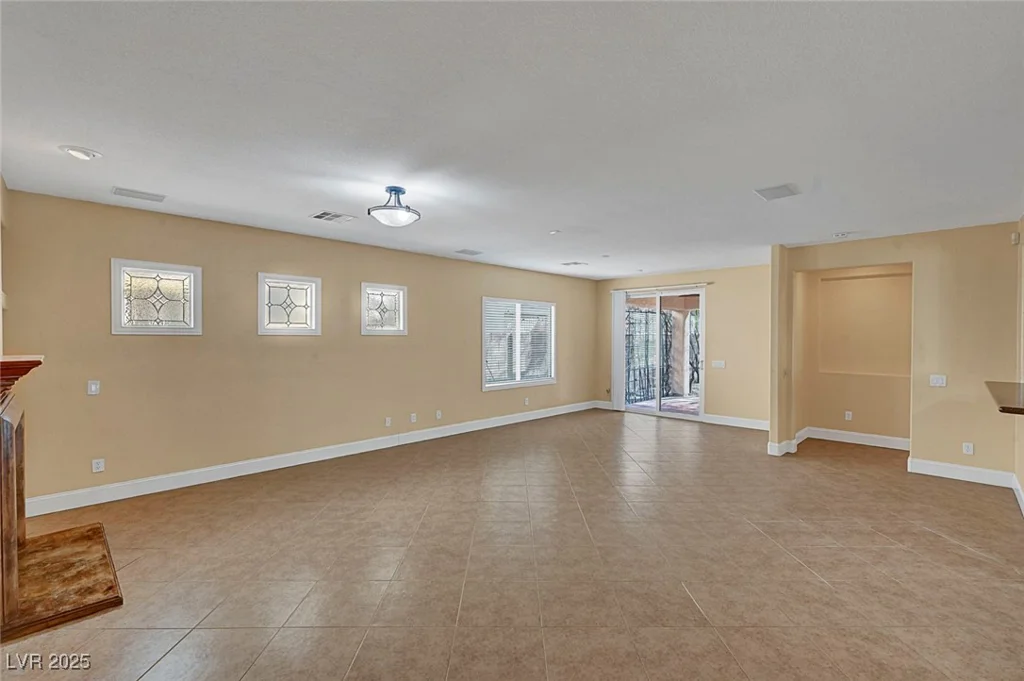4593 Weitzman, Las Vegas, NV 89141