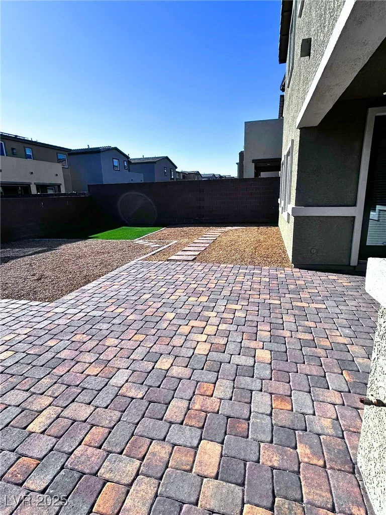 290 Mount Williamson, Henderson, NV 89015