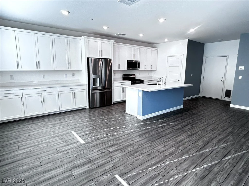290 Mount Williamson, Henderson, NV 89015