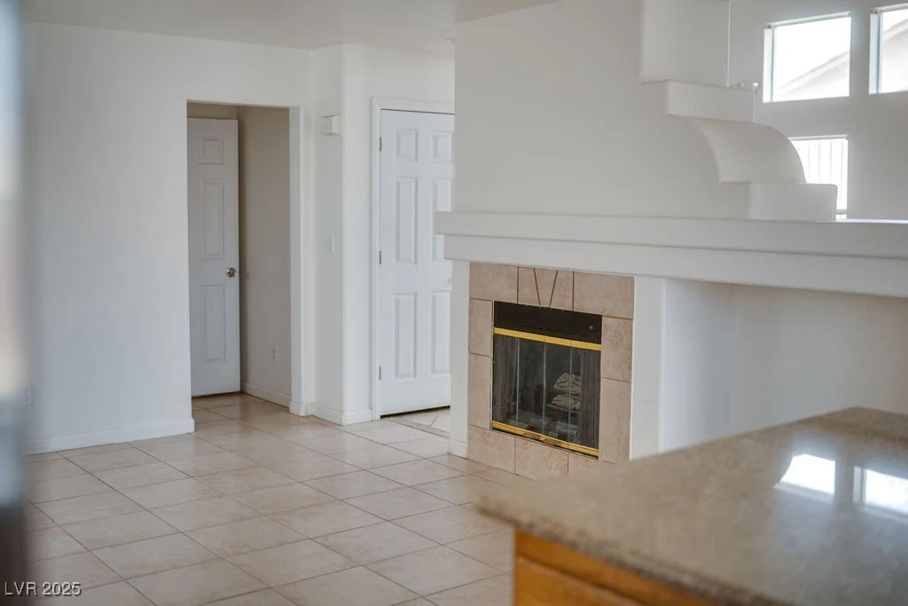 6276 Back Woods, Las Vegas, NV 89142