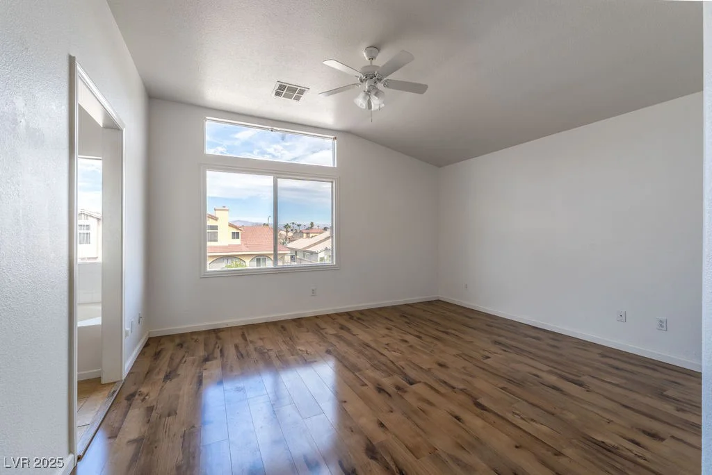 6276 Back Woods, Las Vegas, NV 89142