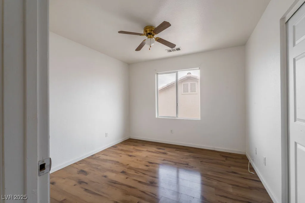 6276 Back Woods, Las Vegas, NV 89142