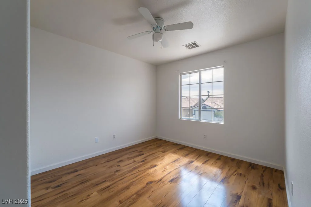 6276 Back Woods, Las Vegas, NV 89142