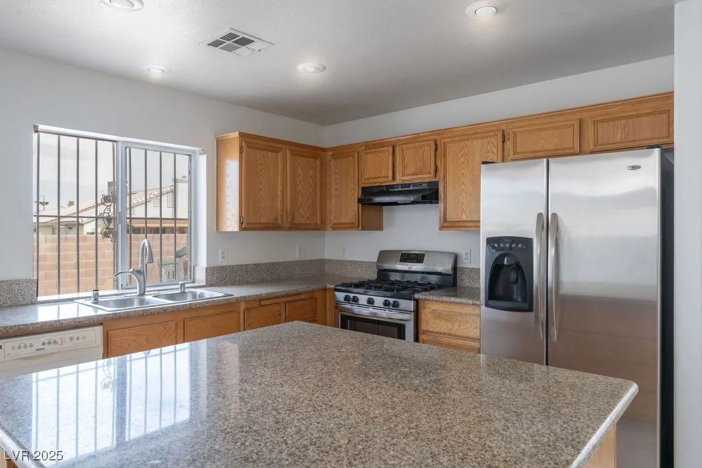 6276 Back Woods, Las Vegas, NV 89142