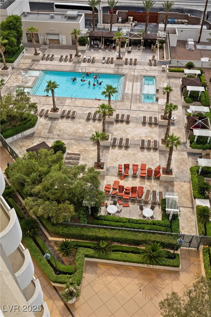 135 Harmon, Las Vegas, NV 89109