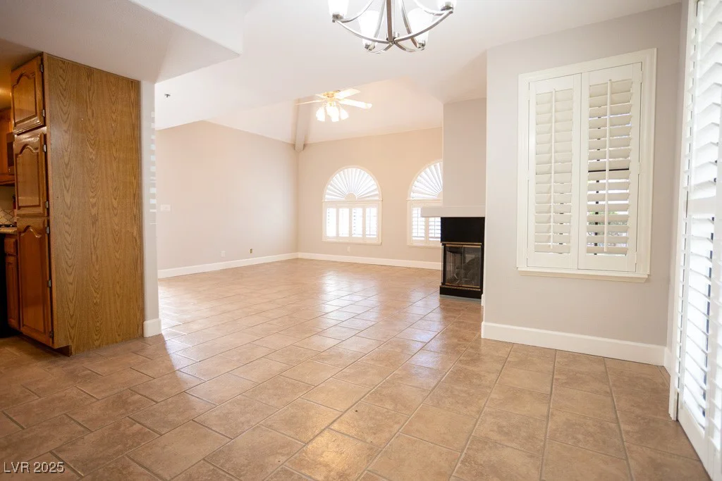 2611 Durango, Las Vegas, NV 89117