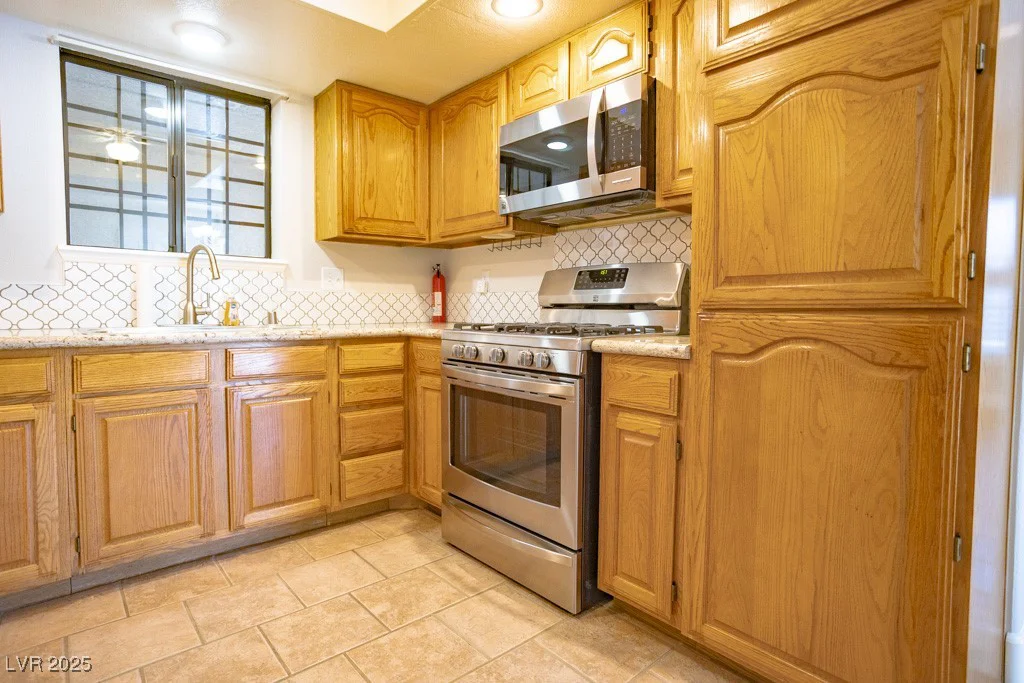 2611 Durango, Las Vegas, NV 89117