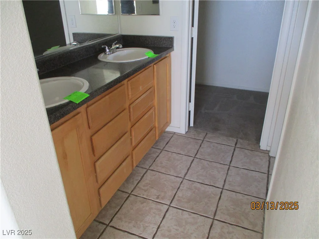 7904 Limbwood, Las Vegas, NV 89131