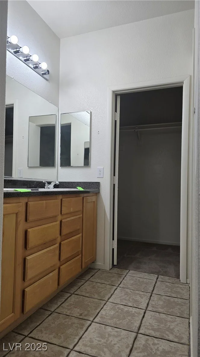 7904 Limbwood, Las Vegas, NV 89131