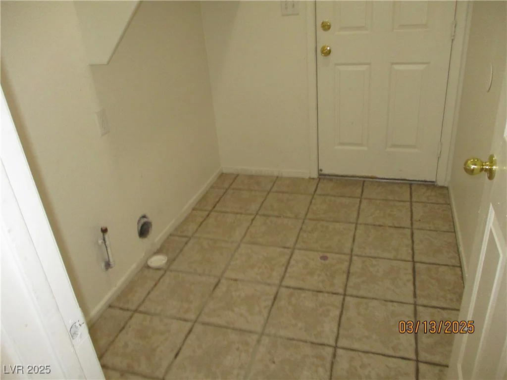 7904 Limbwood, Las Vegas, NV 89131