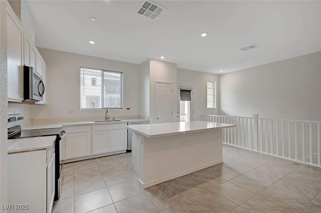 6261 Dolosonte, Las Vegas, NV 89113