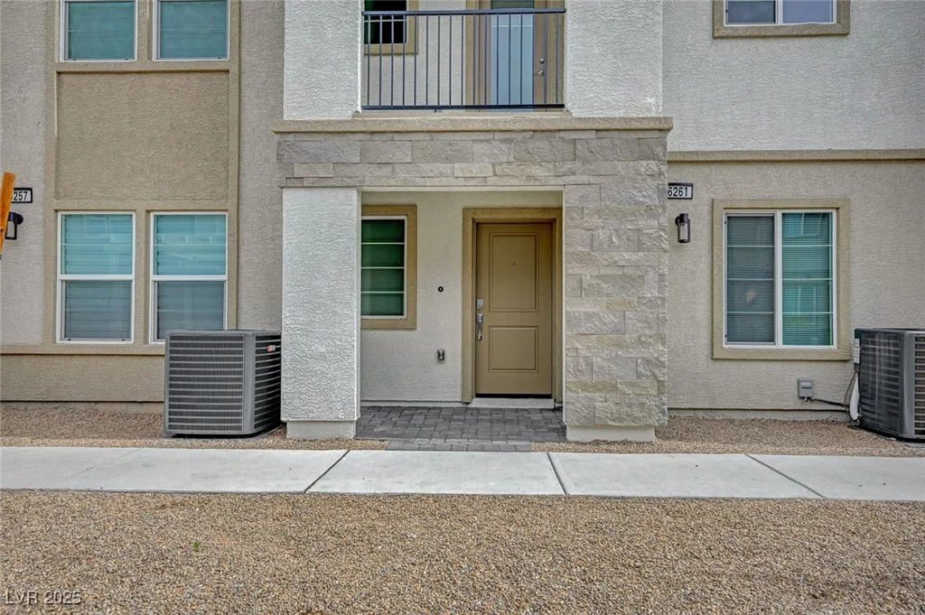6261 Dolosonte, Las Vegas, NV 89113